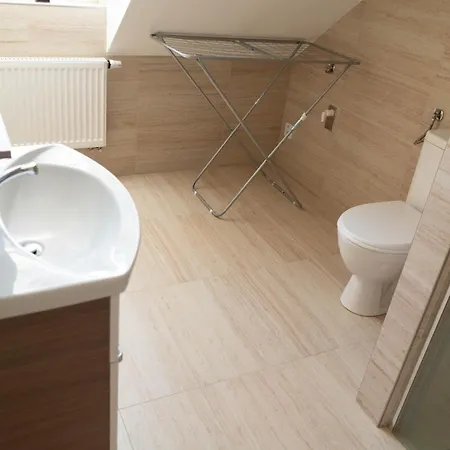 Apartmany Mocovice דירה *