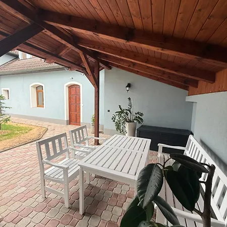 Apartmany Mocovice דירה *